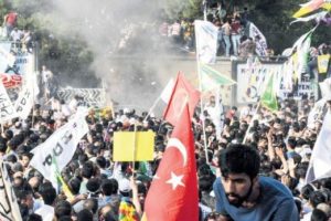 HDP mitingine bombalı saldırının ş&uuml;phelisi tutuklandı
