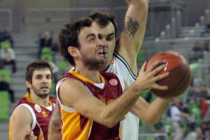 Galatasaray'da Ender Arslan ile yollar ayrıldı