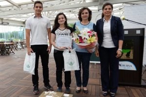 Bursa'da &ouml;ğrenciler temiz bir &ccedil;evre i&ccedil;in yarıştı