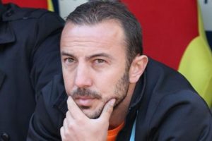 Akhisar Belediyespor'da C&uuml;neyt Dumlupınar sesleri