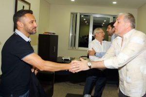 Fenerbah&ccedil;e Pereira'yı resmen a&ccedil;ıkladı!