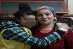 Anne hamile olduğunu &ouml;ğrendiği kızını &ouml;ld&uuml;rd&uuml;