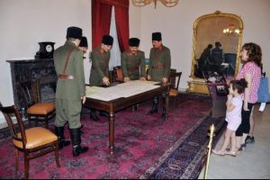 Atat&uuml;rk'&uuml;n halısı &ccedil;alındı mı