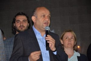 "T&uuml;rkiye'nin h&uuml;k&uuml;metsiz kalmaması gerekiyor"