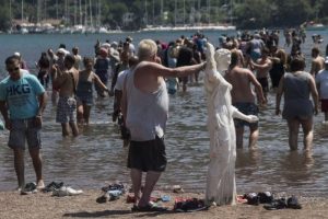 Kızkumu'na turist akını