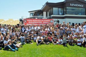 Bursa Beşiktaşlılar Derneği kahvaltıda buluştu