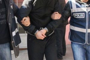 M&uuml;ebbetle yargılanıyordu bir s&ouml;z&uuml; beraat ettirdi