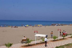 Bursa'da deniz keyfi yaparken eşyaları &ccedil;alındı