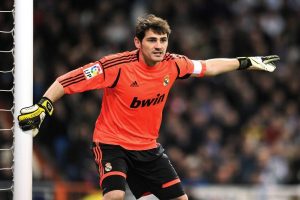 Casillas'ın menajerinden transfer a&ccedil;ıklaması!