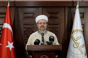 Diyanet İşleri Bakanı G&ouml;rmez'den TV programı yapan hocalara &ccedil;ağrı var!