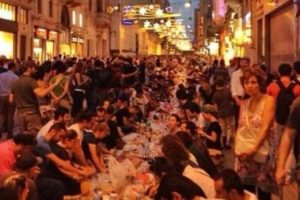 M&uuml;ft&uuml;l&uuml;kten 'yery&uuml;z&uuml; sofrası' denemesi!