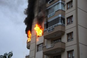Bir anda b&uuml;y&uuml;d&uuml; korku dolu anlar yaşandı