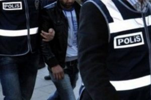 "Valiyim" diyerek iş adamını dolandırmak istedi