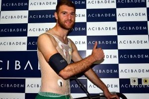 Sedat Berisha sağlık kontrol&uuml;nden ge&ccedil;ti