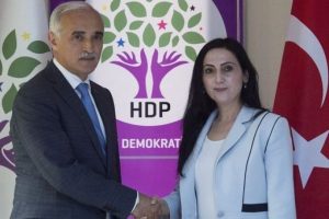 Y&uuml;ksekdağ, M&Uuml;SİAD heyetini kabul etti