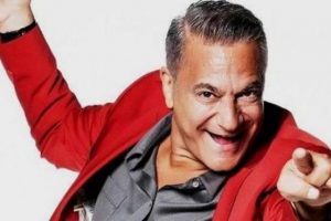 Mehmet Ali Erbil konuklarının kulisine &ccedil;ıplak girdi...