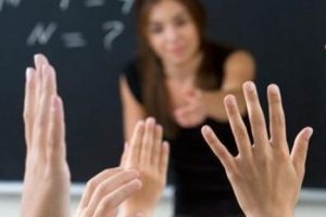 Sahte diplomayla 20 yıl &ouml;ğretmenlik yaptı
