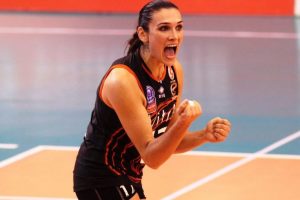 Esra G&uuml;m&uuml;ş Kırıcı Nil&uuml;fer Belediyespor'da