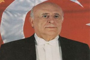 İş d&uuml;nyası cenaze t&ouml;renine tam kadro katıldı