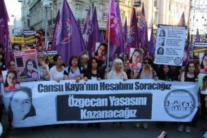 Taksim'de Cansu Kaya i&ccedil;in y&uuml;r&uuml;d&uuml;ler