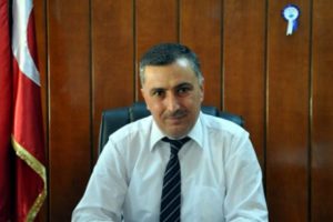 M&uuml;d&uuml;rleri başarısız bulan il&ccedil;e milli eğitim m&uuml;d&uuml;r&uuml; okulunda başarısız oldu