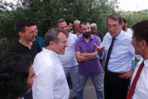CHP'den Bursa'da direnen emek&ccedil;ilere ziyaret