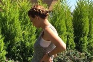 Esra Erol'dan hamilelik pozu...
