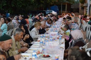 Bursa Nil&uuml;fer'de Ramazan geceleri renkli ge&ccedil;iyor