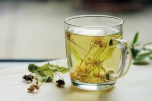 Zayıflamak i&ccedil;in i&ccedil;tiği &ccedil;ay y&uuml;z&uuml;nden karaciğer nakli oldu