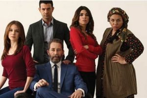 Dizi ekibiyle mahalleli iftarda barıştı