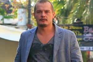 Şizofren oyuncudan k&ouml;t&uuml; haber