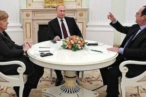 Putin, Hollande ve Merkel'le Ukrayna'yı g&ouml;r&uuml;şt&uuml;