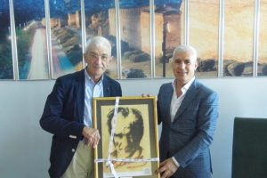 "Avrupa'yla ortağız ama T&uuml;rkiye kardeşimiz"