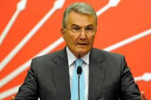 CHP toplantısında bazı milletvekilleri Baykal'a tepki g&ouml;sterdi