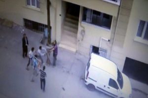 Bursa'da kavga kameraya b&ouml;yle yansıdı!