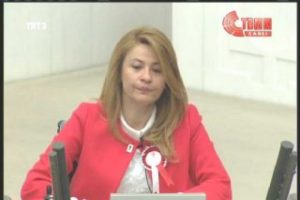 Engelli vekil yemine besmele ile başladı