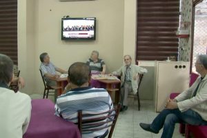 Bursalı vatandaşlar yemin t&ouml;renini b&ouml;yle izledi