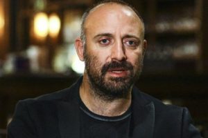 İnsanlar kafayı paraya takmış...