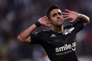 Bursaspor Portekizli oyuncu ile g&ouml;r&uuml;ş&uuml;yor!