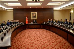 7 bakanlık b&ouml;l&uuml;n&uuml;yor iddiası!