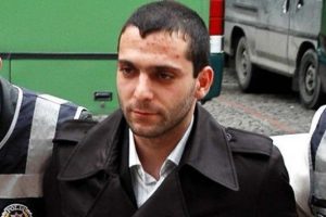 Onur &Ouml;zbizerdik İstanbul'da g&ouml;zaltına alındı