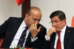 AK Parti'de kritik toplantı!