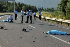 Feci kaza: 2 &ouml;l&uuml;
