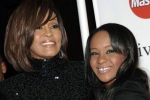 Bobbi Kristina'yı &ouml;l&uuml;mc&uuml;l hastaların tutulduğu alana aldılar...