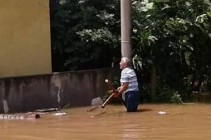 İskenderun sular altında kaldı
