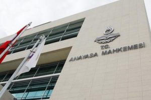 AYM'den "nikahsız birliktelik" talebine ret