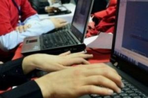 Bir senede 5 kez arızalanan bilgisayarın parasını mahkeme kararıyla aldı