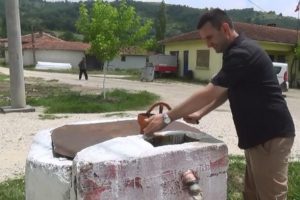 Bursa'da arsenikli su y&uuml;z&uuml;nden k&ouml;y boşaldı