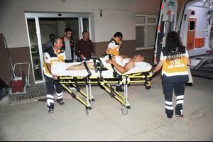 Bursa'da bı&ccedil;aklanan gen&ccedil; kendi kullandığı arabayla hastaneye gitti
