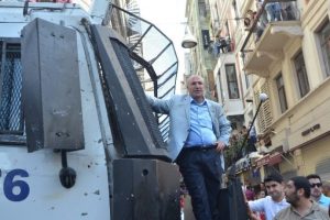 Milletvekili Toma'nın &uuml;zerine &ccedil;ıktı